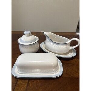 Johann Haviland 3 Pieces Crowning Fashion Dinnerware
